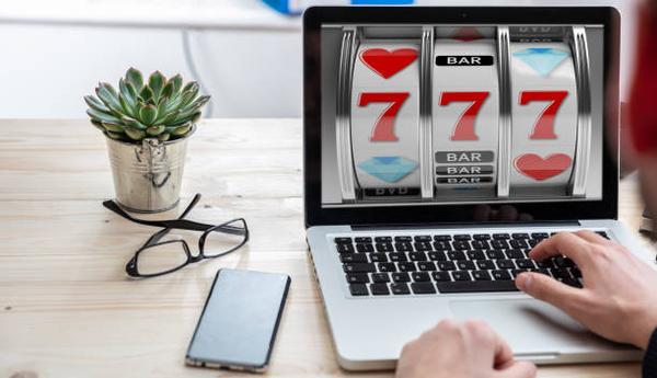 Comparing Mobile Features Across casino online non AAMS Platforms